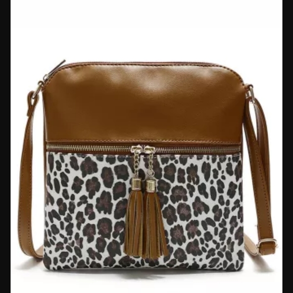 ‼️CLEARANCE PRICE FIRM‼️🎉💥Vegan Leather💥🎉 - Picture 4 of 8